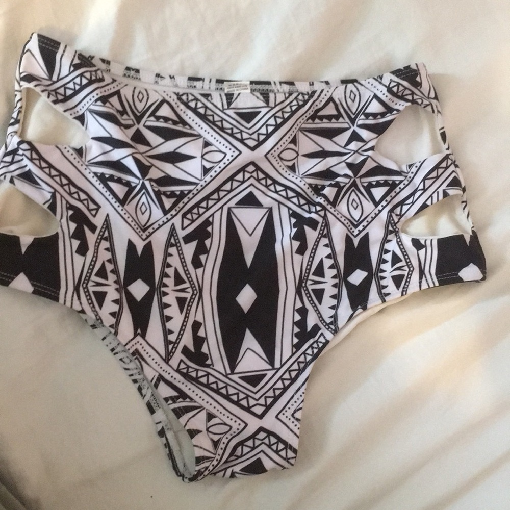 High waisted bikini bottoms with cutouts